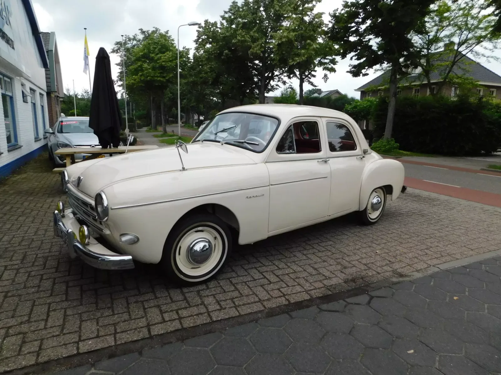 Renault FREGATE (1956) — foto 1