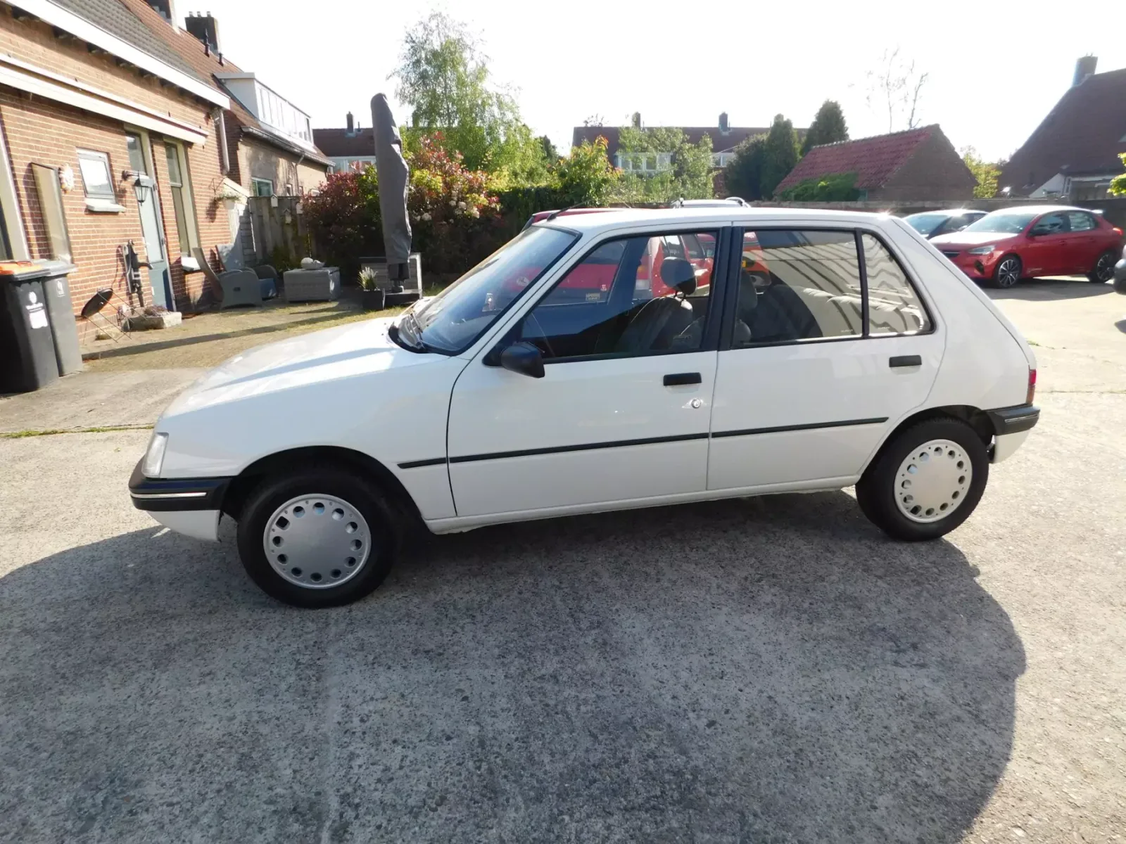 Peugeot 205 (1991) — foto 1