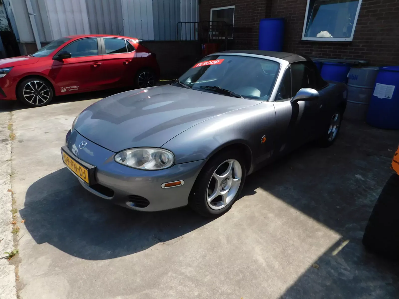 Mazda MX (2004) — foto 1