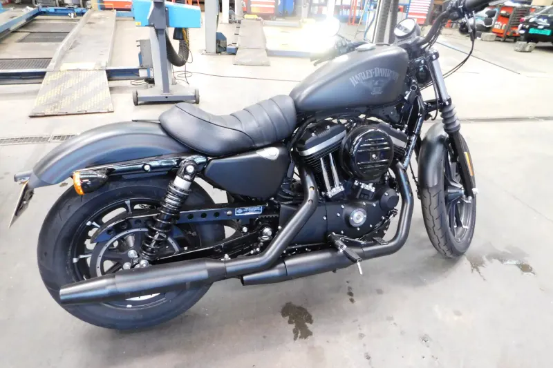 Harley-Davidson Sportster Iron 883 (2017)