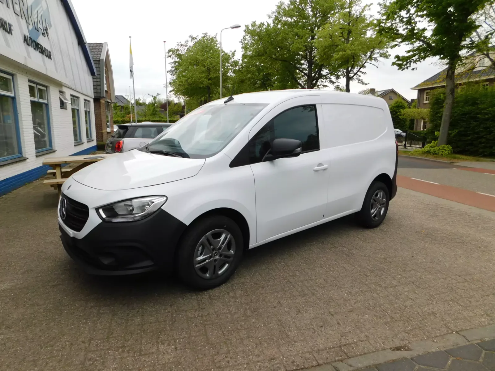 Mercedes-Benz Citan (2023) — foto 1