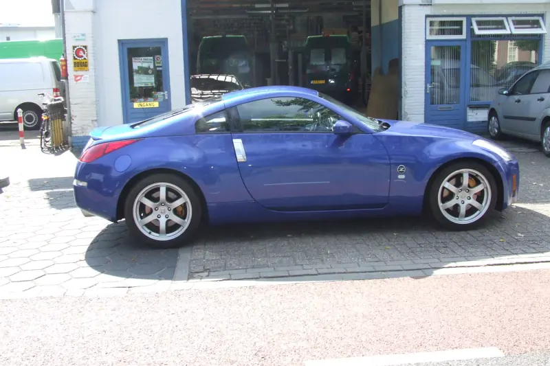 Nissan 350Z (2004)