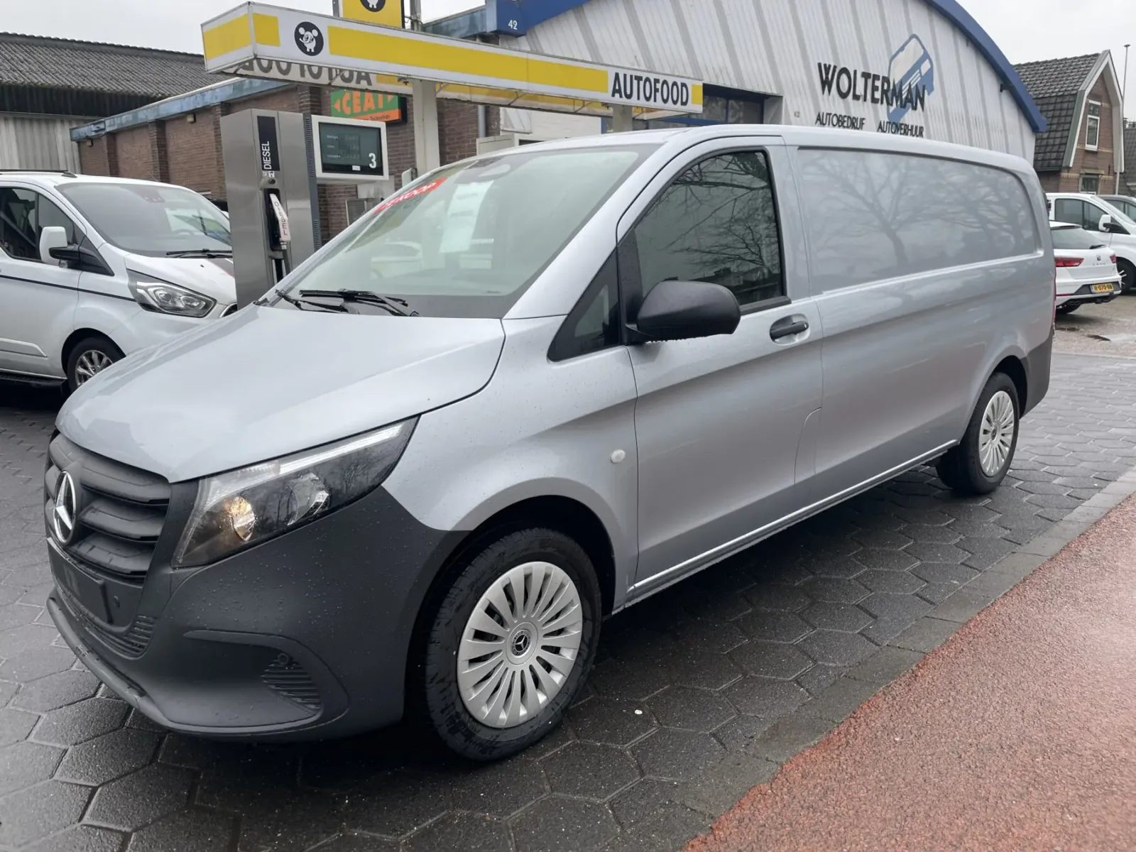 Mercedes-Benz Vito (2024) — foto 1