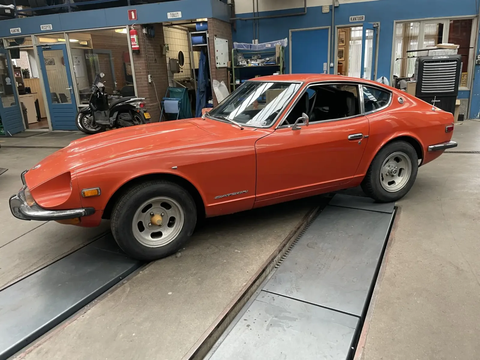 Datsun 240Z (1973) — foto 1