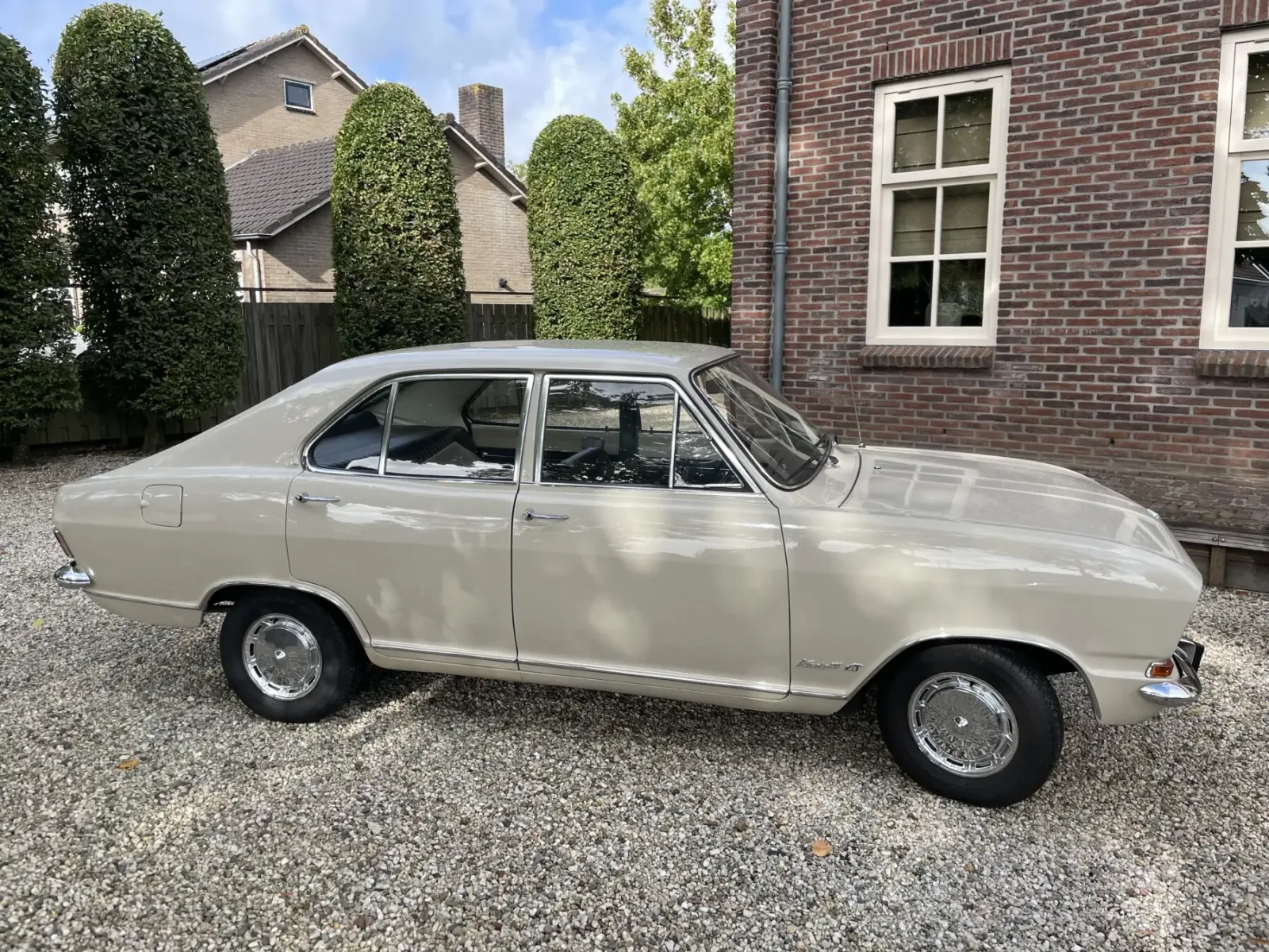 Opel Kadett (1969) — foto 1