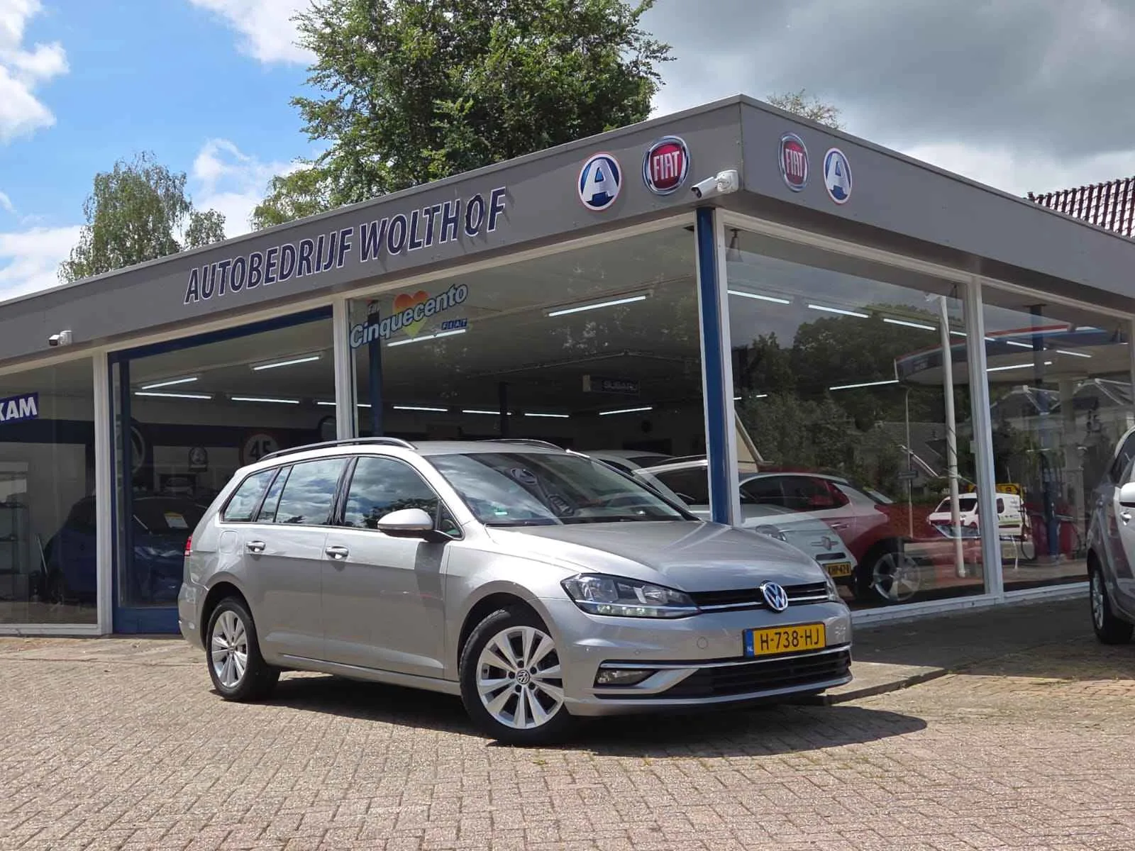 Volkswagen Golf (2020) — foto 1