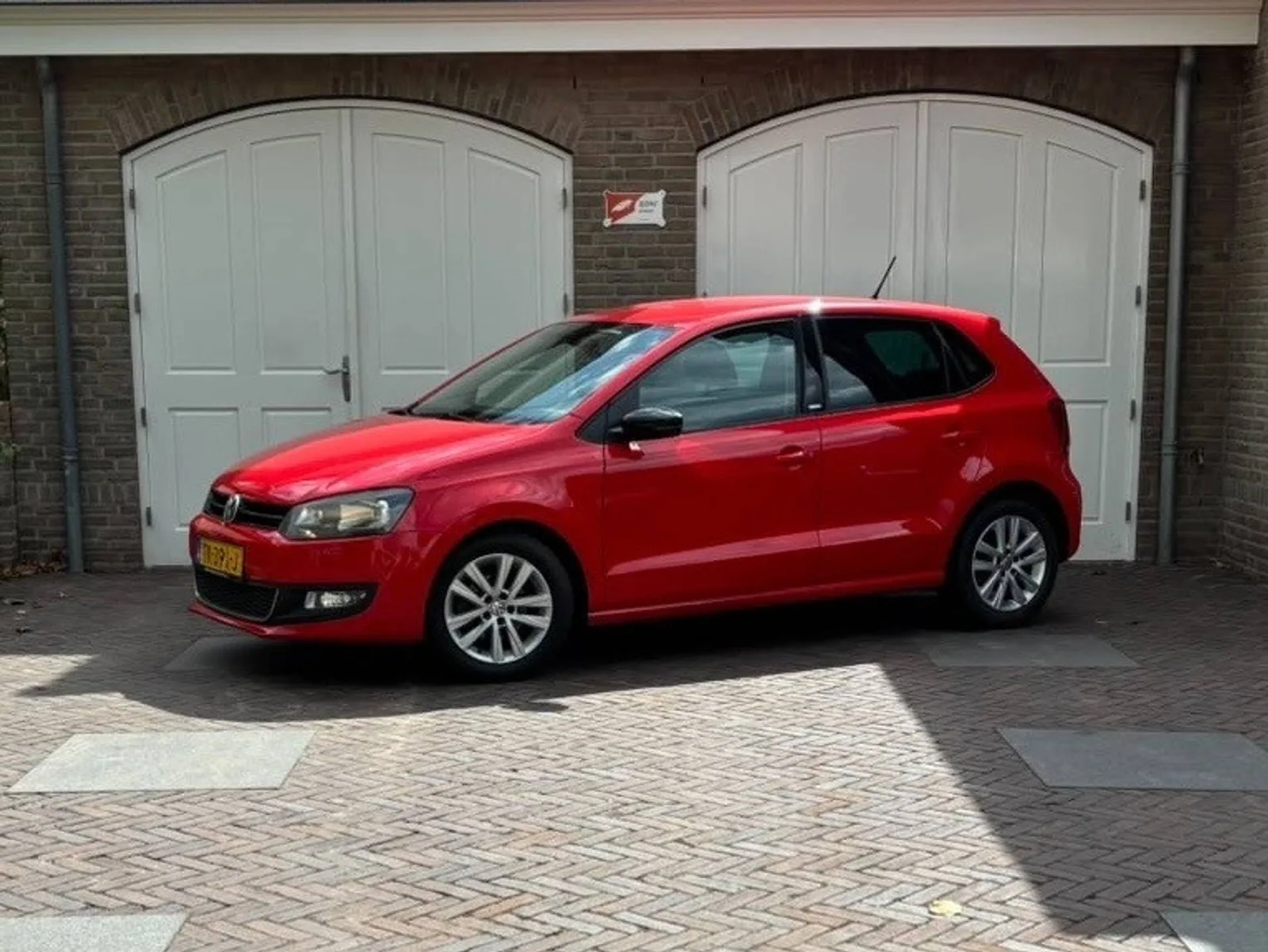 Volkswagen Polo (2012) — foto 1