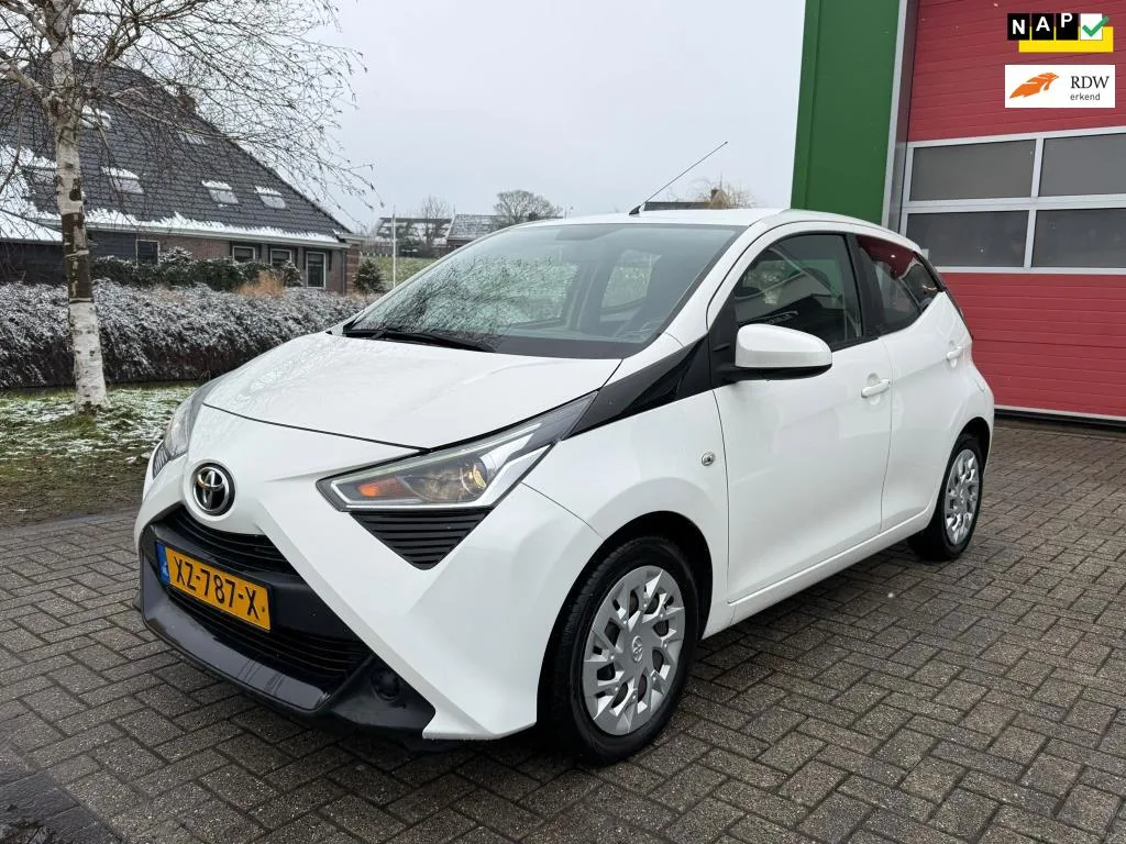 Toyota Aygo (2019) — foto 1