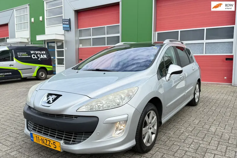 Peugeot 308 (2011)