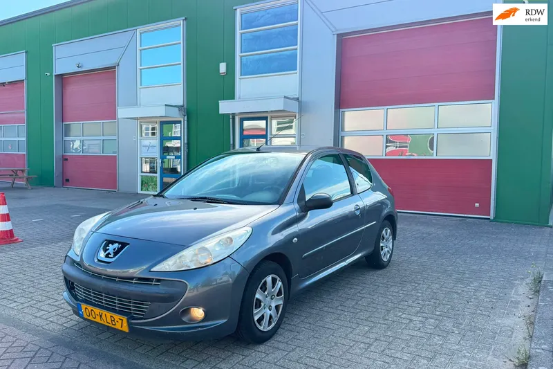Peugeot 206 (2010)