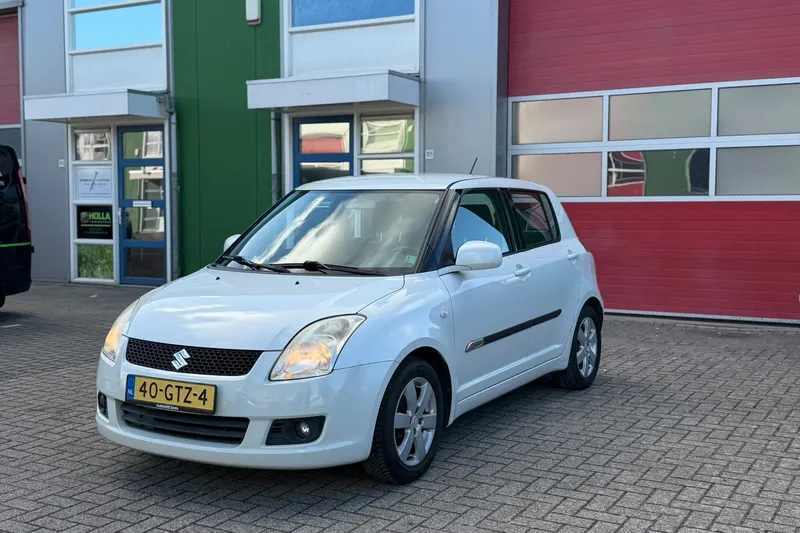 Suzuki Swift (2008)