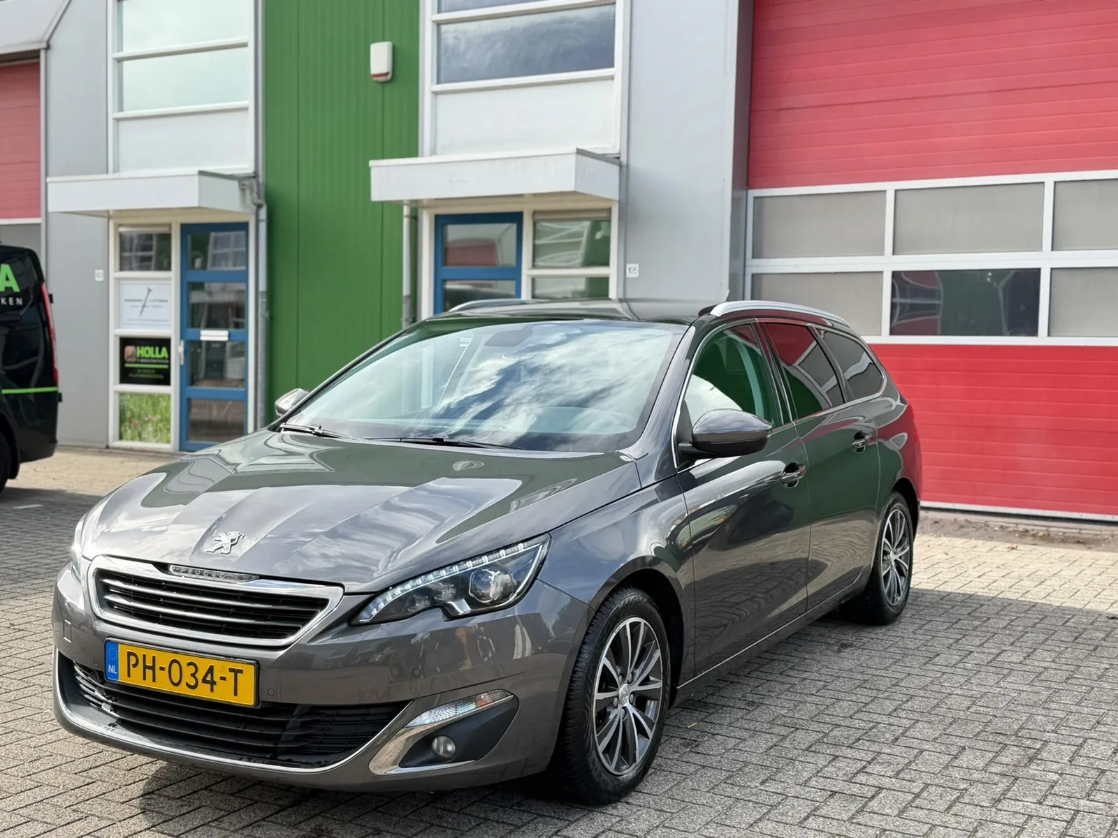 Peugeot 308 (2017) — foto 1