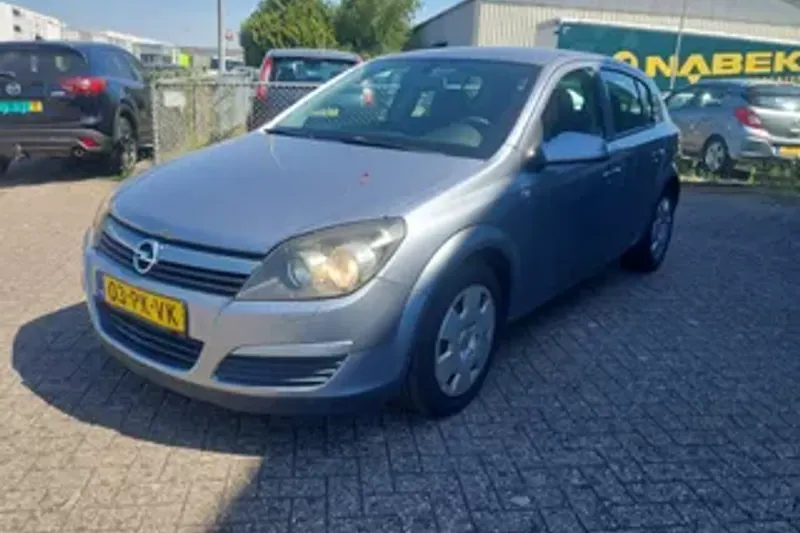 Opel Astra (2004)