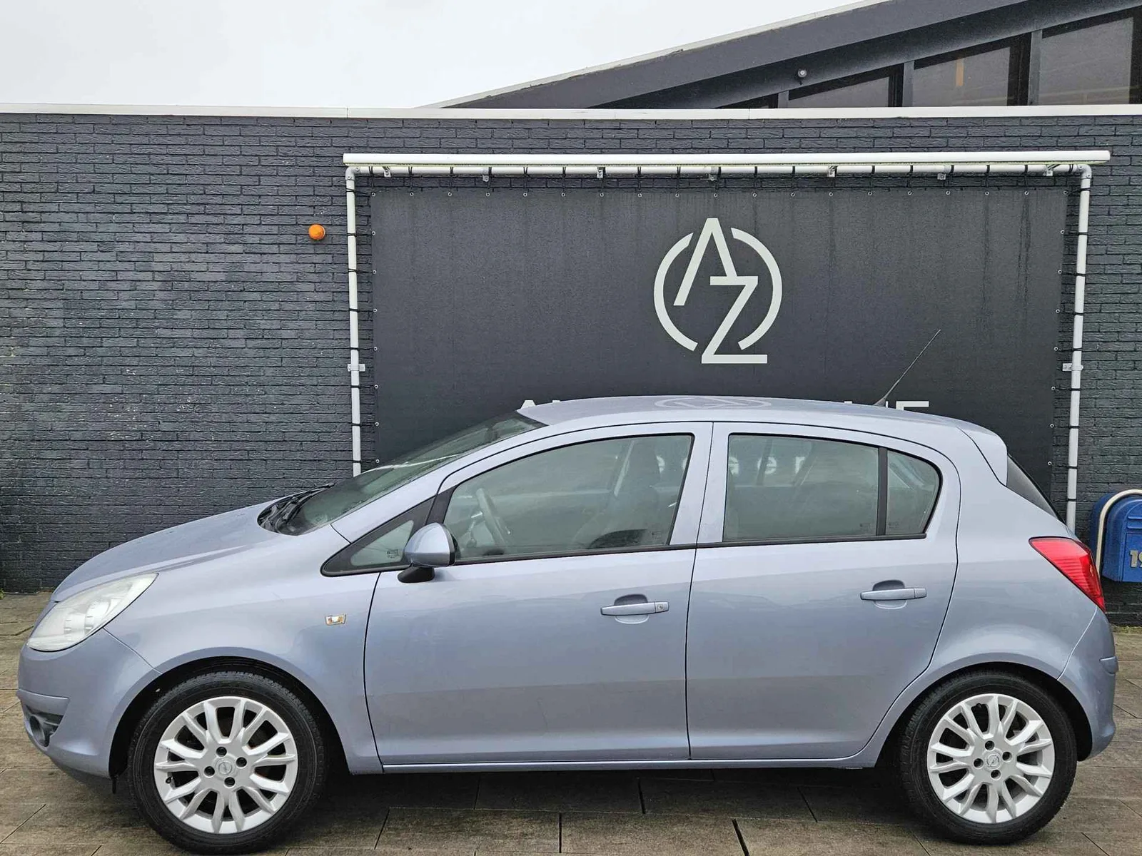 Opel Corsa (2010) — foto 1