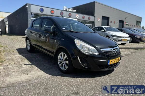 Opel Corsa (2012) — foto 1
