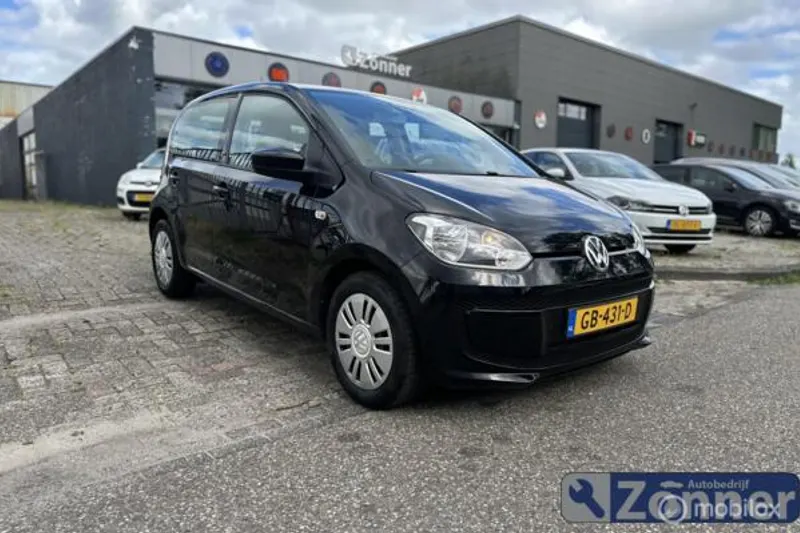 Volkswagen Up! (2015)