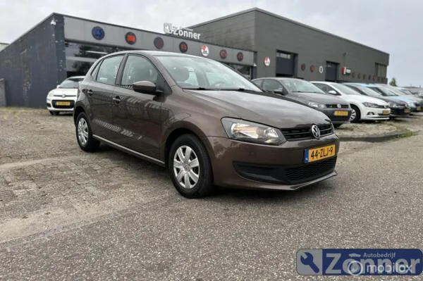 Volkswagen Polo (2013) — foto 1