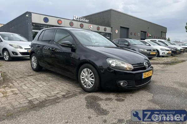 Volkswagen Golf (2009) — foto 1