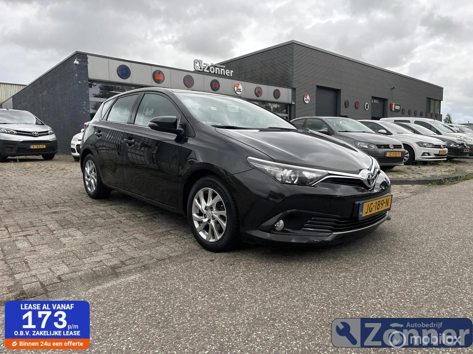 Toyota Auris (2016) — foto 1