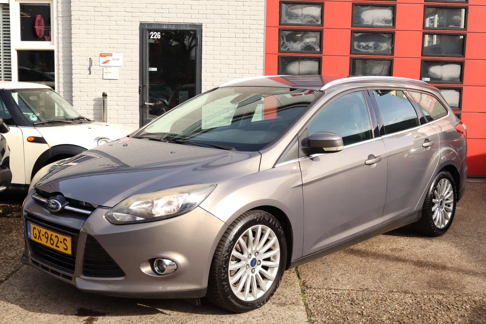 Ford Focus (2011) — foto 1