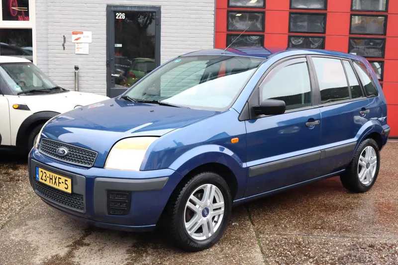 Ford Fusion (2009)