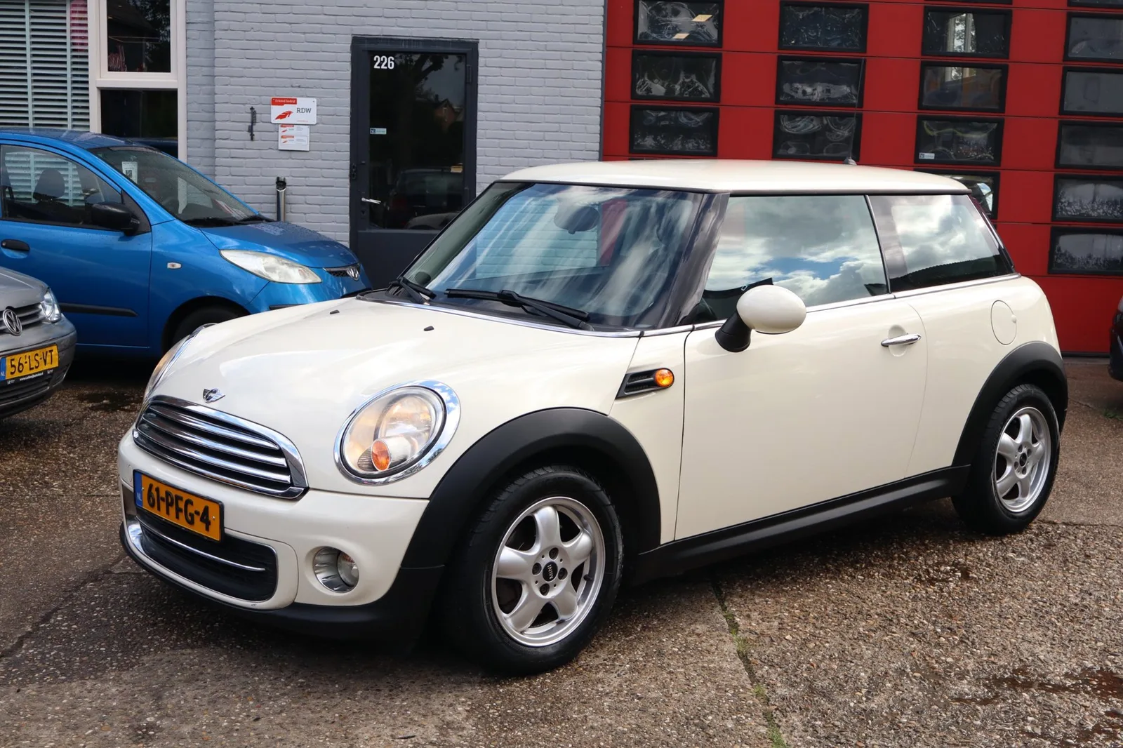 MINI Cooper (2011) — foto 1