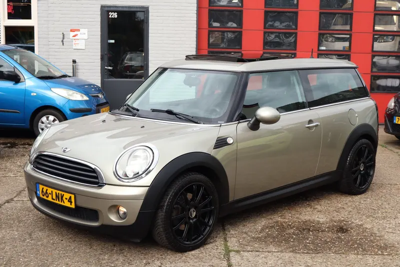 MINI Clubman (2010)