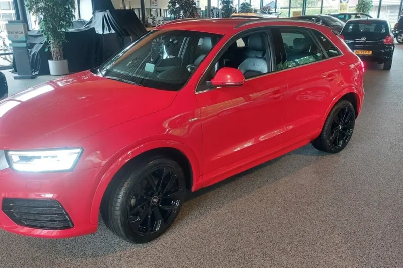 Audi Q3 (2015)