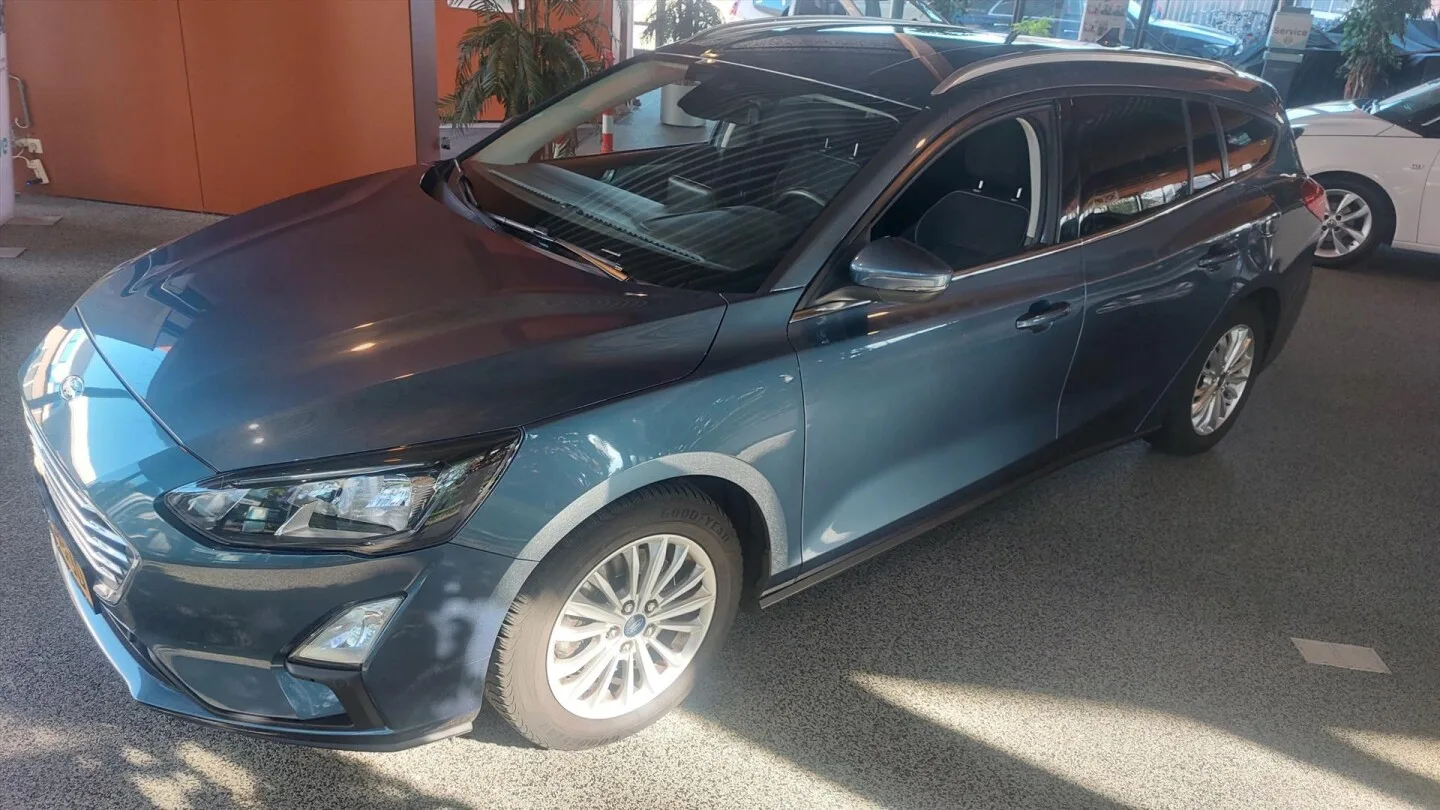 Ford Focus (2019) — foto 1
