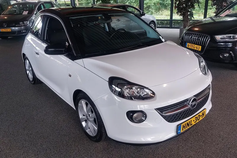 Opel Adam (2015)