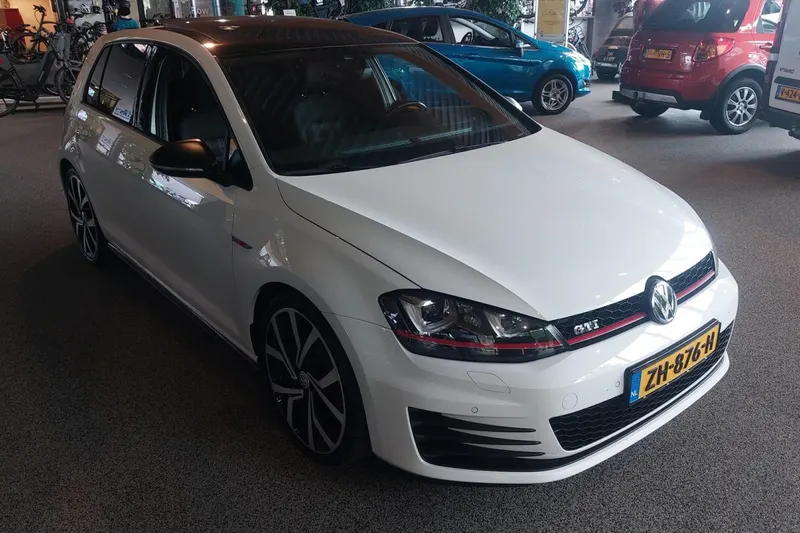 Volkswagen Golf (2016)