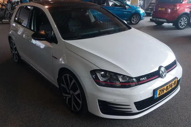 Volkswagen Golf (2016)