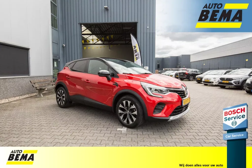 Renault Captur (2024) — foto 1