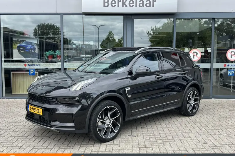 Lynk & Co 01 (2024)