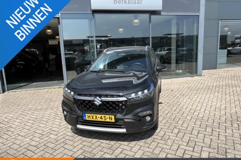 Suzuki S-Cross (2025)