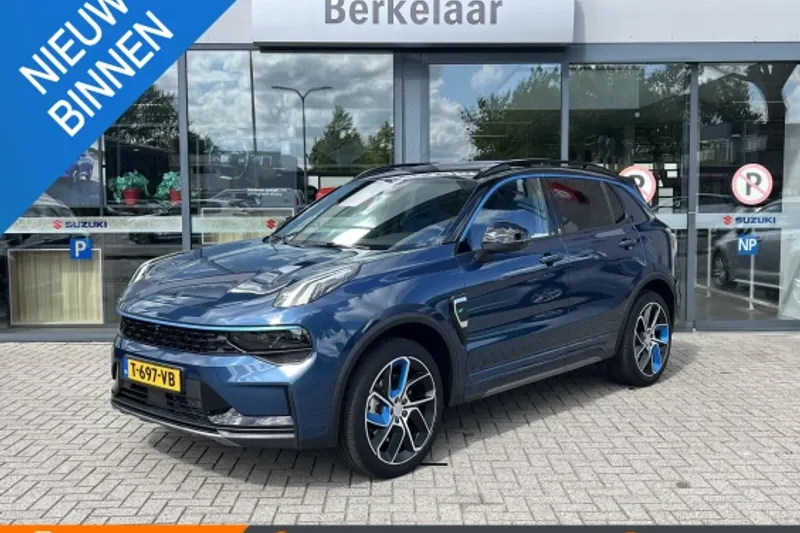 Lynk & Co 01 (2023)
