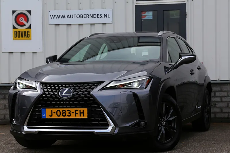Lexus UX (2030)