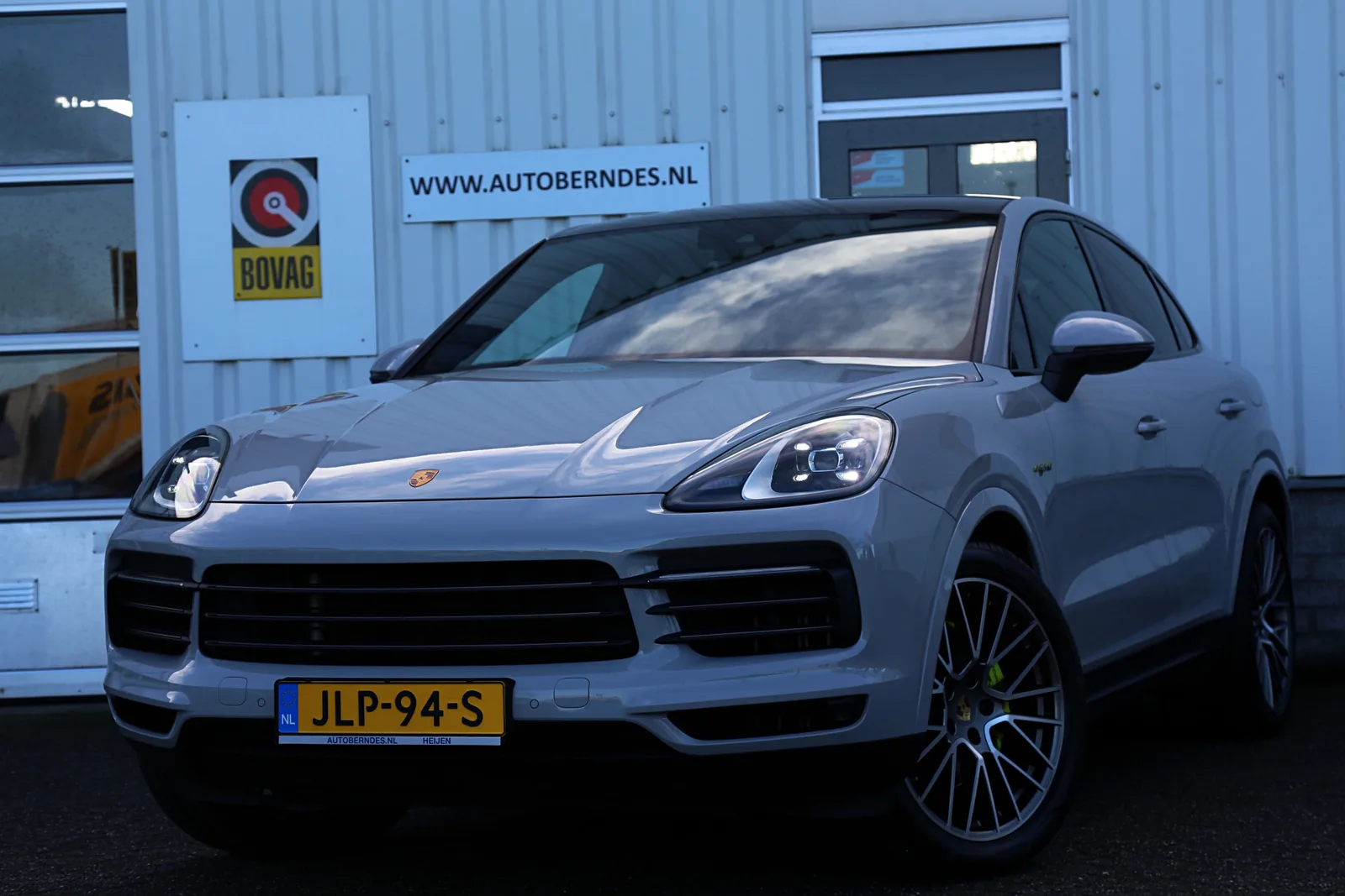 Porsche Cayenne (2022) — foto 1