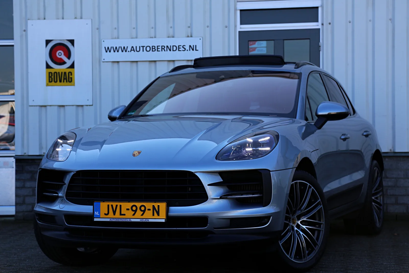 Porsche Macan (2019) — foto 1