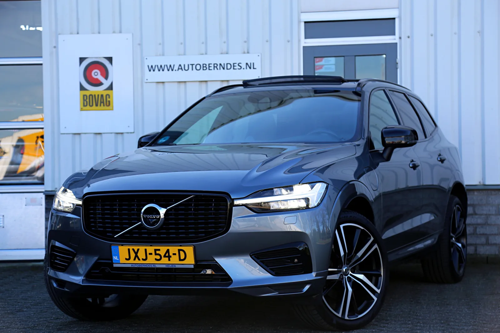 Volvo XC60 (2021) — foto 1