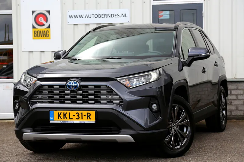 Toyota RAV4 (2023)