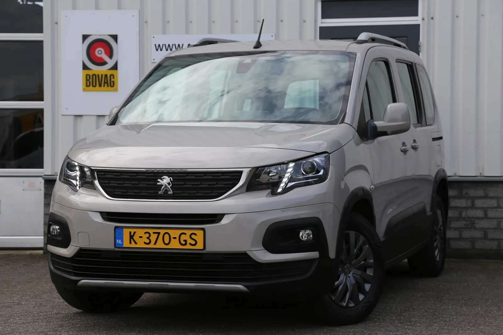Peugeot Rifter (2019) — foto 1