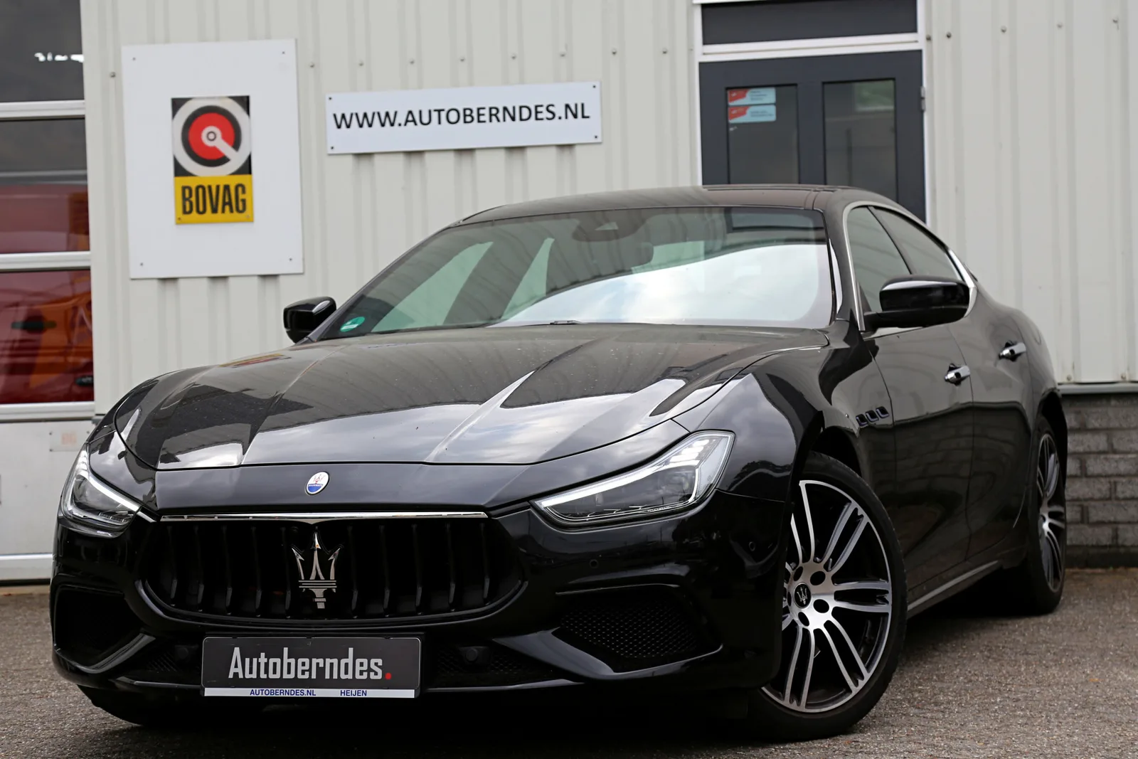 Maserati Ghibli (2021) — foto 1