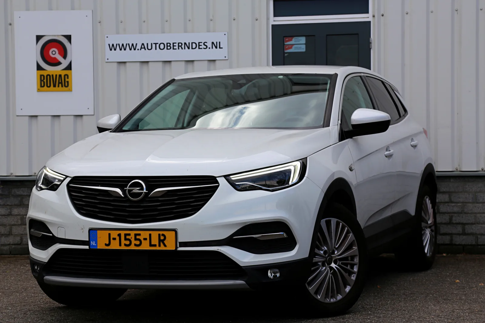 Opel Grandland X (2018) — foto 1