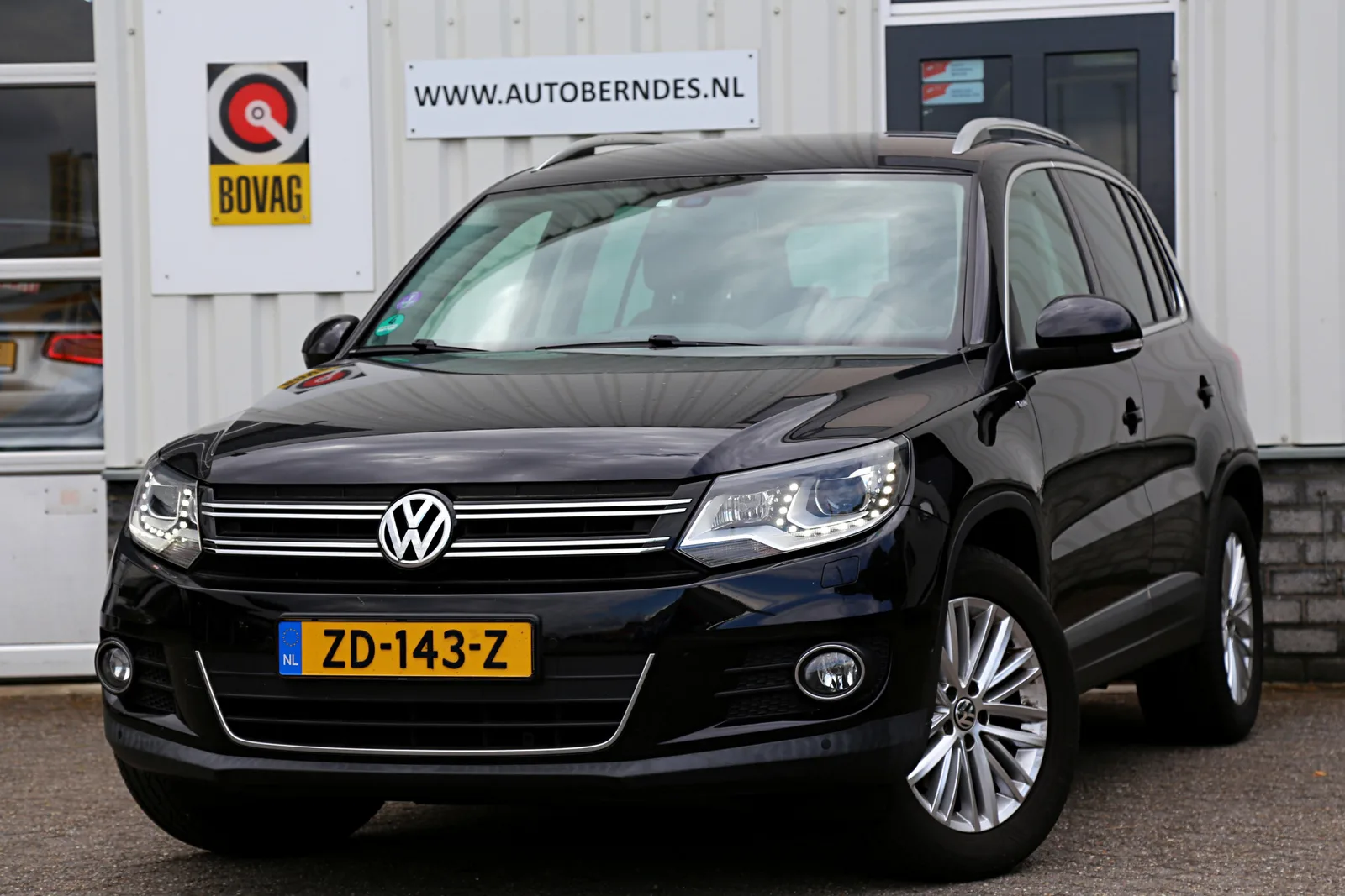 Volkswagen Tiguan (2015) — foto 1