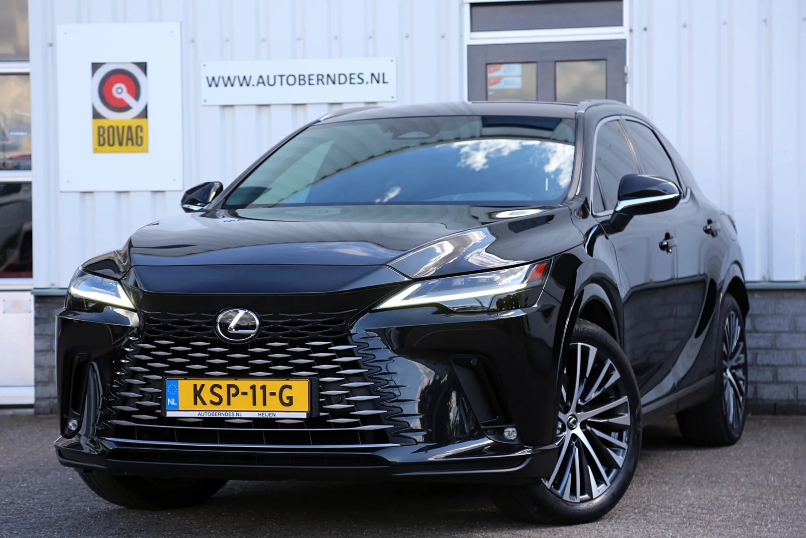 Lexus RX (2024) — foto 1