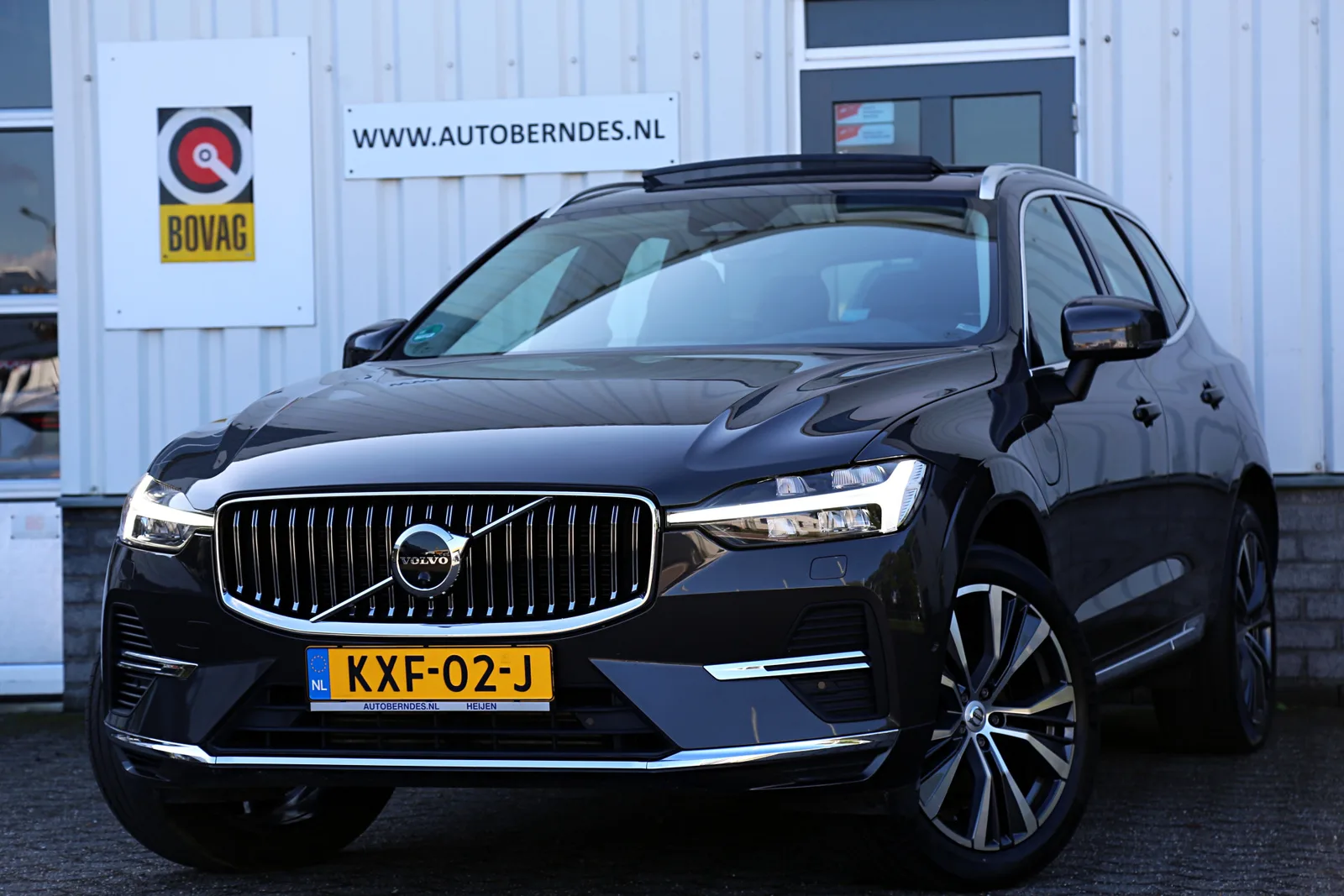 Volvo XC60 (2022) — foto 1