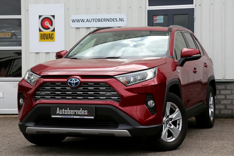 Toyota RAV4 (2021)