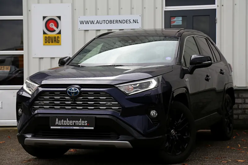 Toyota RAV4 (2021)