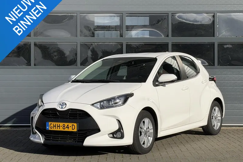 Toyota Yaris (2024)